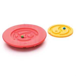 2 balance discs and 1 ball